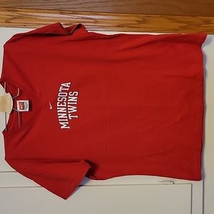 Women's Minnesota Twins red tshirt